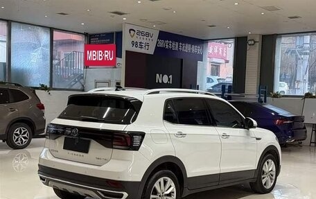 Volkswagen T-Cross I, 2023 год, 1 600 000 рублей, 5 фотография