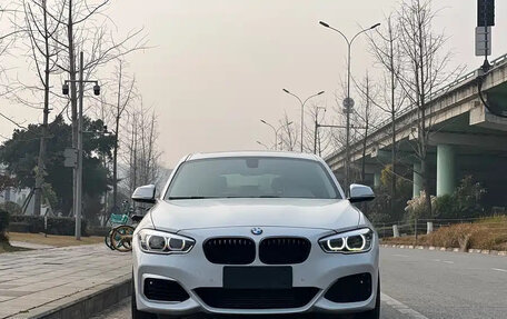 BMW 1 серия, 2018 год, 1 205 480 рублей, 2 фотография