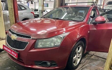 Chevrolet Cruze II, 2010 год, 599 000 рублей, 1 фотография