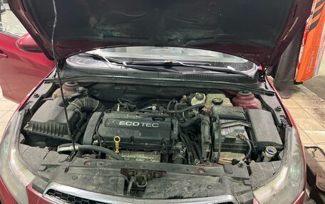 Chevrolet Cruze II, 2010 год, 599 000 рублей, 13 фотография