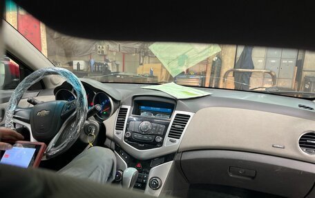 Chevrolet Cruze II, 2010 год, 599 000 рублей, 17 фотография