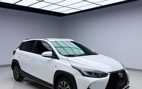 Toyota Yaris XP150 рестайлинг, 2022 год, 1 250 000 рублей, 2 фотография