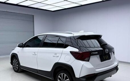 Toyota Yaris XP150 рестайлинг, 2022 год, 1 250 000 рублей, 5 фотография