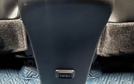 Toyota Yaris XP150 рестайлинг, 2022 год, 1 250 000 рублей, 20 фотография