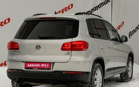 Volkswagen Tiguan I, 2013 год, 1 300 000 рублей, 6 фотография