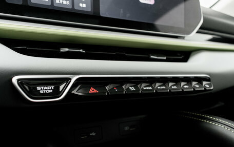 Geely Coolray I, 2023 год, 2 200 000 рублей, 20 фотография