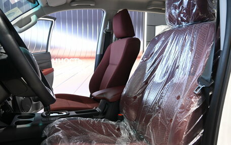 Toyota Hilux VIII, 2025 год, 7 350 000 рублей, 16 фотография