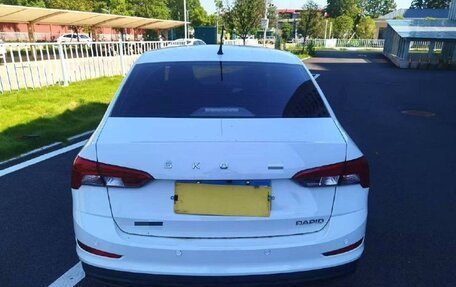 Skoda Rapid II, 2021 год, 1 200 000 рублей, 4 фотография