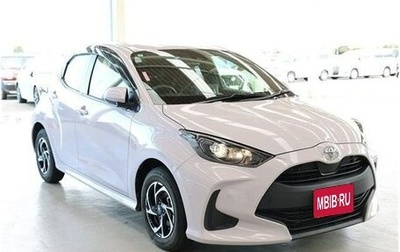 Toyota Yaris, 2022 год, 1 100 000 рублей, 1 фотография