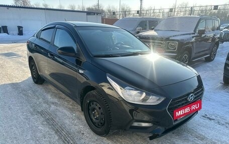 Hyundai Solaris II рестайлинг, 2017 год, 790 000 рублей, 4 фотография