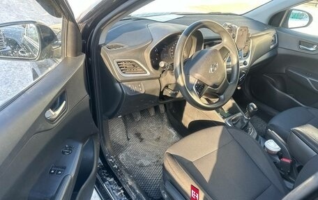 Hyundai Solaris II рестайлинг, 2017 год, 790 000 рублей, 5 фотография