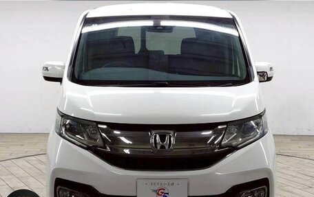 Honda Stepwgn IV, 2017 год, 1 690 000 рублей, 1 фотография