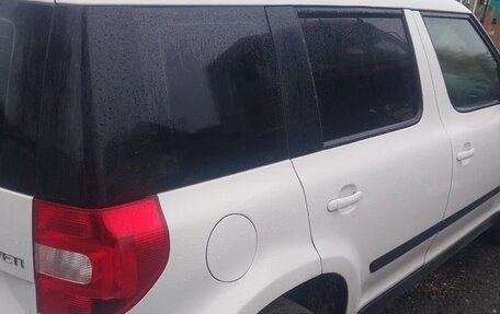 Skoda Yeti I рестайлинг, 2016 год, 1 050 000 рублей, 6 фотография