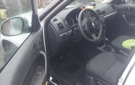 Skoda Yeti I рестайлинг, 2016 год, 1 050 000 рублей, 10 фотография