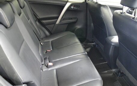 Toyota RAV4, 2014 год, 1 890 000 рублей, 13 фотография