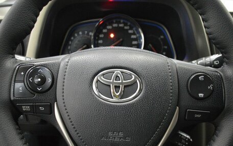 Toyota RAV4, 2014 год, 1 890 000 рублей, 15 фотография