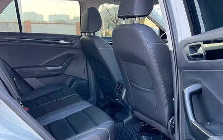 Volkswagen T-Roc I, 2022 год, 1 294 000 рублей, 12 фотография