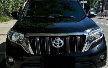 Toyota Land Cruiser Prado 150 рестайлинг 2, 2010 год, 2 370 000 рублей, 2 фотография