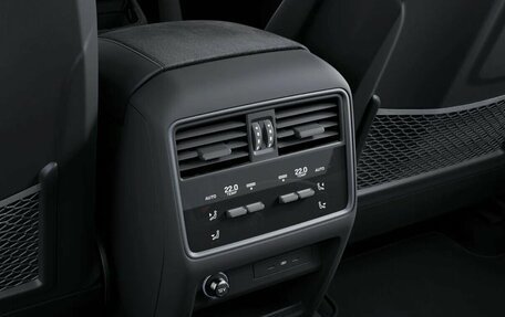 Porsche Cayenne III, 2025 год, 26 130 576 рублей, 17 фотография