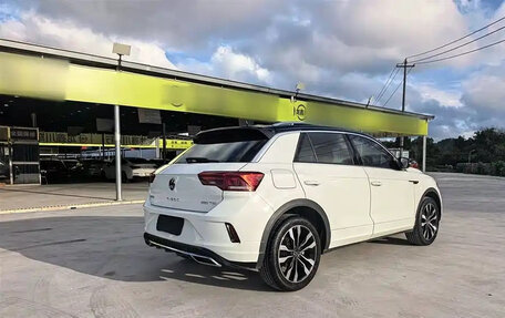 Volkswagen T-Roc I, 2022 год, 1 350 000 рублей, 4 фотография