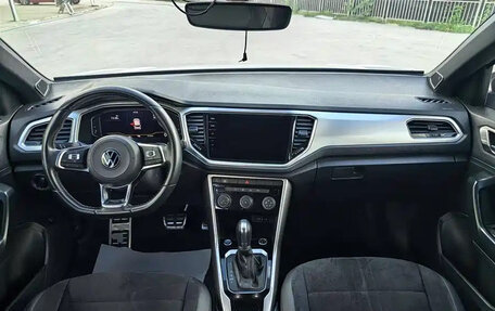 Volkswagen T-Roc I, 2022 год, 1 350 000 рублей, 9 фотография