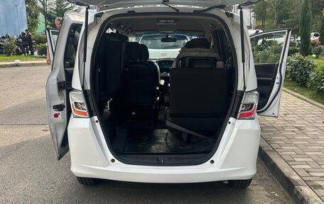 Honda Freed I, 2015 год, 1 190 000 рублей, 5 фотография