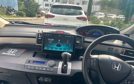 Honda Freed I, 2015 год, 1 190 000 рублей, 9 фотография