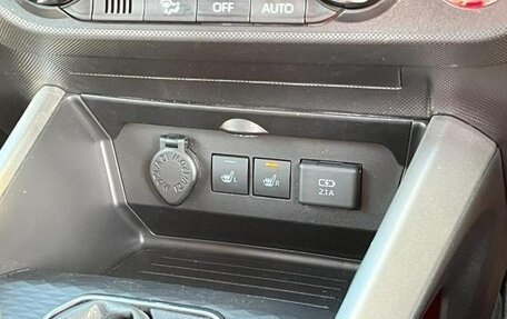 Toyota Raize I, 2023 год, 1 337 000 рублей, 20 фотография