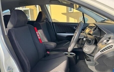 Honda Stream II, 2011 год, 915 000 рублей, 14 фотография