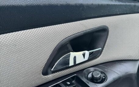 Chevrolet Cruze II, 2011 год, 588 000 рублей, 12 фотография