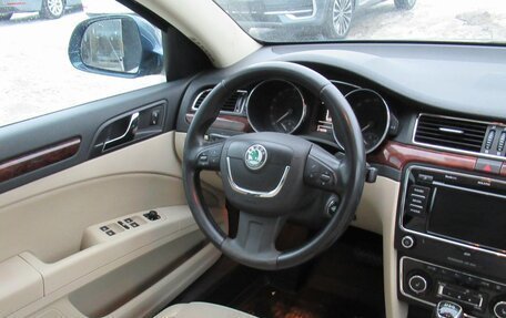 Skoda Superb III рестайлинг, 2012 год, 1 180 000 рублей, 16 фотография