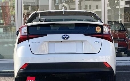 Toyota Prius IV XW50, 2020 год, 1 495 000 рублей, 6 фотография