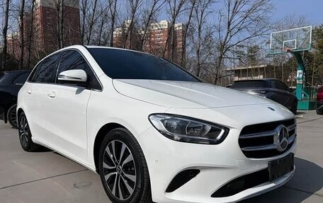 Mercedes-Benz B-Класс, 2021 год, 1 550 000 рублей, 1 фотография
