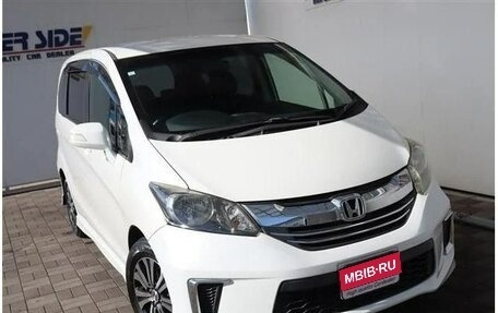 Honda Freed I, 2015 год, 903 000 рублей, 1 фотография