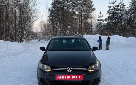 Volkswagen Polo VI (EU Market), 2011 год, 420 000 рублей, 3 фотография