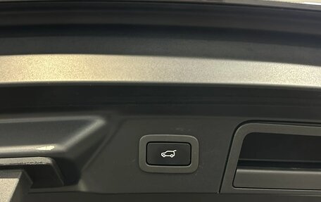 Land Rover Range Rover Velar I, 2017 год, 3 290 000 рублей, 22 фотография