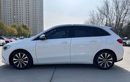 Mercedes-Benz B-Класс, 2021 год, 1 550 000 рублей, 7 фотография