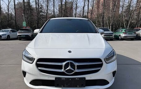 Mercedes-Benz B-Класс, 2021 год, 1 550 000 рублей, 2 фотография