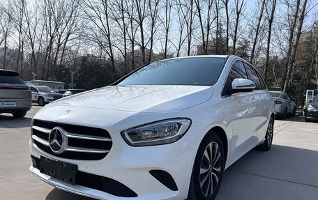 Mercedes-Benz B-Класс, 2021 год, 1 550 000 рублей, 3 фотография