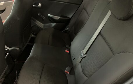 KIA Rio III рестайлинг, 2014 год, 728 000 рублей, 26 фотография