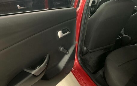 KIA Rio III рестайлинг, 2014 год, 728 000 рублей, 25 фотография