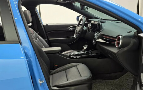 Chevrolet Trax, 2023 год, 2 340 000 рублей, 10 фотография
