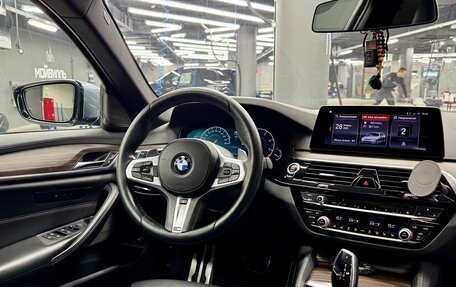 BMW 5 серия, 2018 год, 4 900 000 рублей, 11 фотография