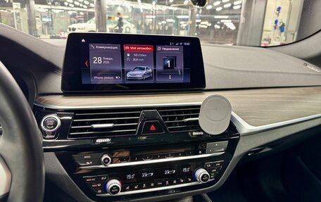 BMW 5 серия, 2018 год, 4 900 000 рублей, 14 фотография