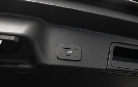 Land Rover Range Rover Evoque II, 2025 год, 6 500 000 рублей, 25 фотография