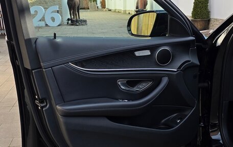 Mercedes-Benz E-Класс, 2021 год, 5 200 000 рублей, 9 фотография