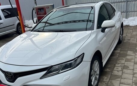 Toyota Camry, 2018 год, 1 300 000 рублей, 4 фотография