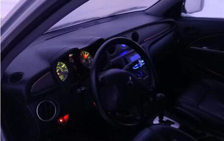 Mitsubishi Outlander III рестайлинг 3, 2002 год, 415 000 рублей, 2 фотография