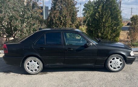 Mercedes-Benz C-Класс, 1993 год, 400 000 рублей, 3 фотография