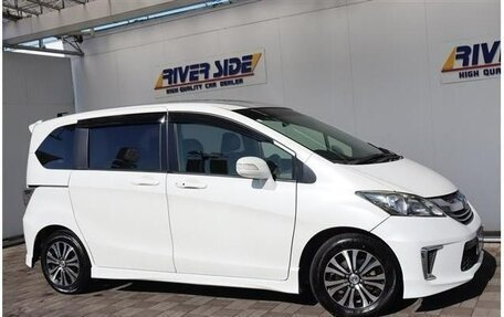 Honda Freed I, 2015 год, 903 000 рублей, 3 фотография
